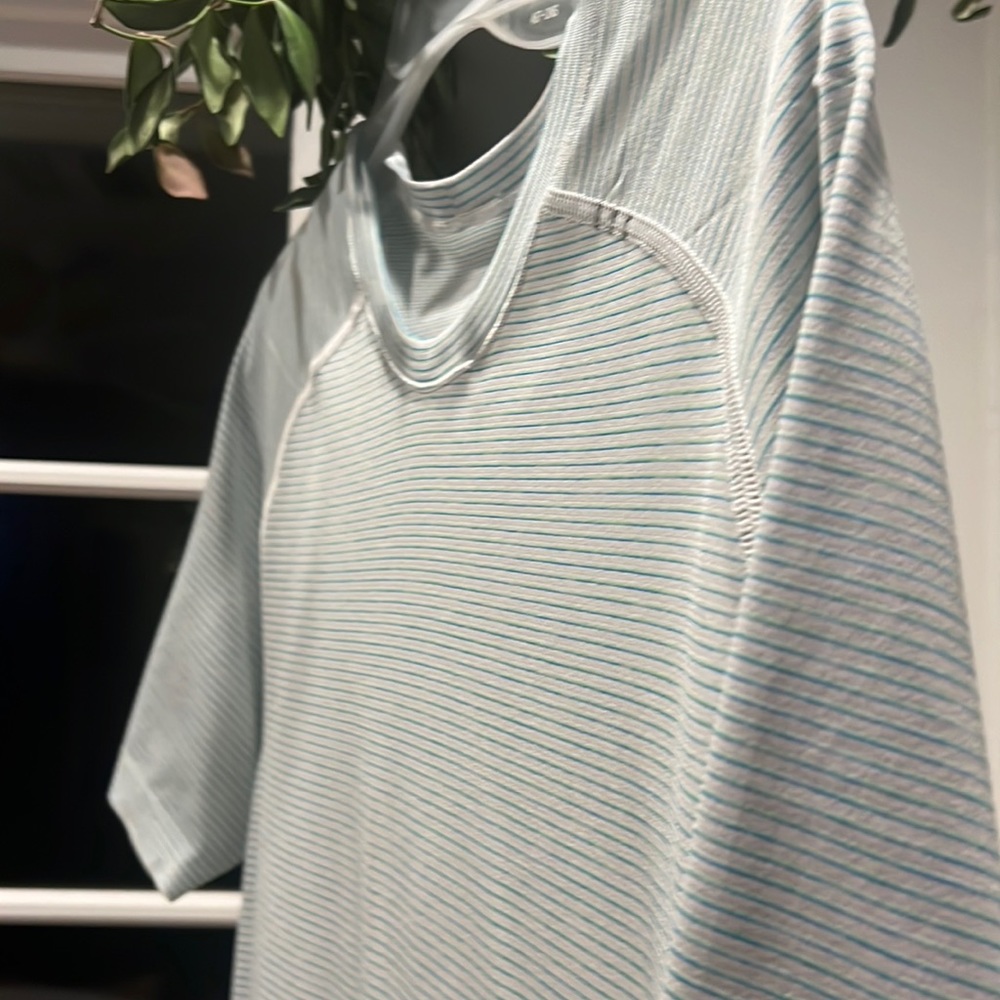 Lululemon medium men’s shirt